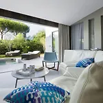 Sezz Hotel