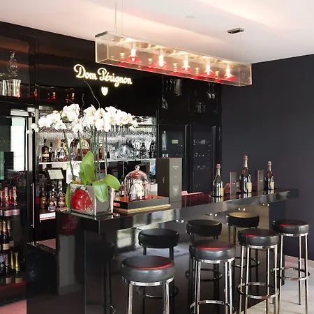 Sezz 5* סן טרופז